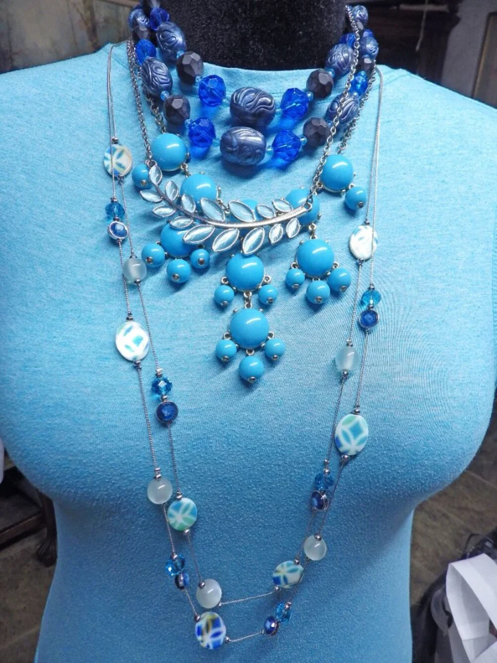 Lot of 5 Necklaces Blue Lot 720G2